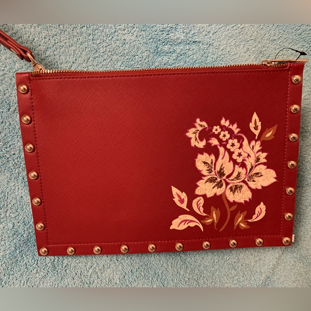 WHTE HOUSE BLACK MARKET BURGUNDY MOROCCAN FLORAL POUCH CLUTCH